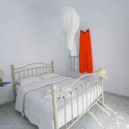 Apartment Geomare House Monolithos (Santorini)